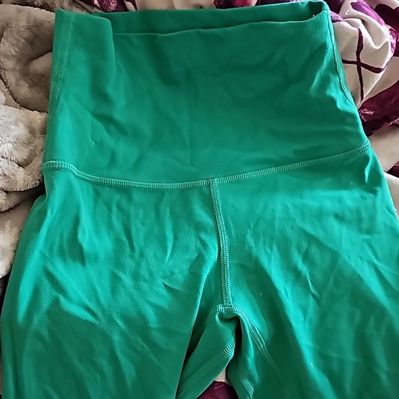 lululemon legging 21" - Picture 2 of 3